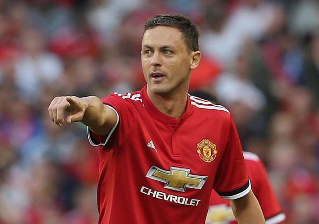 月中的一场 月中的一场